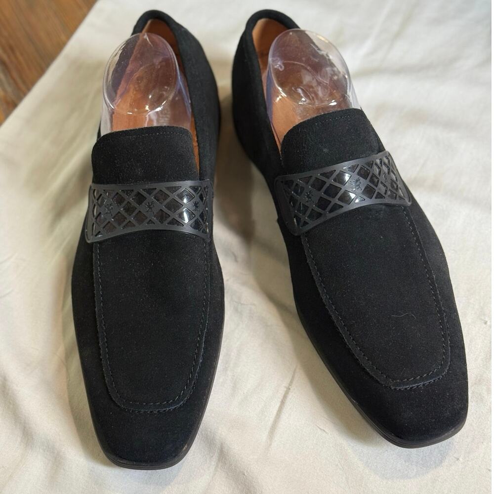 Stacy Adams men’s 10.5 black suede leather shoes loafers crosshatched strap.